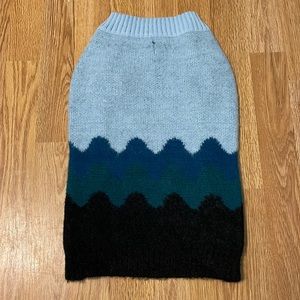 LOVE THY BEAST Wave Sweater